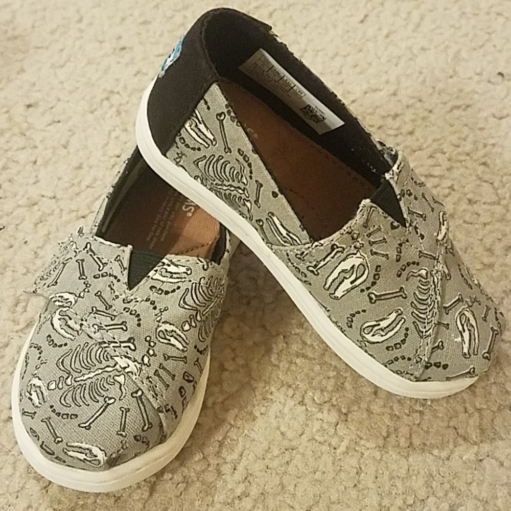 Tiny Toms Classic Dinosaur Bones Glow in the Dark